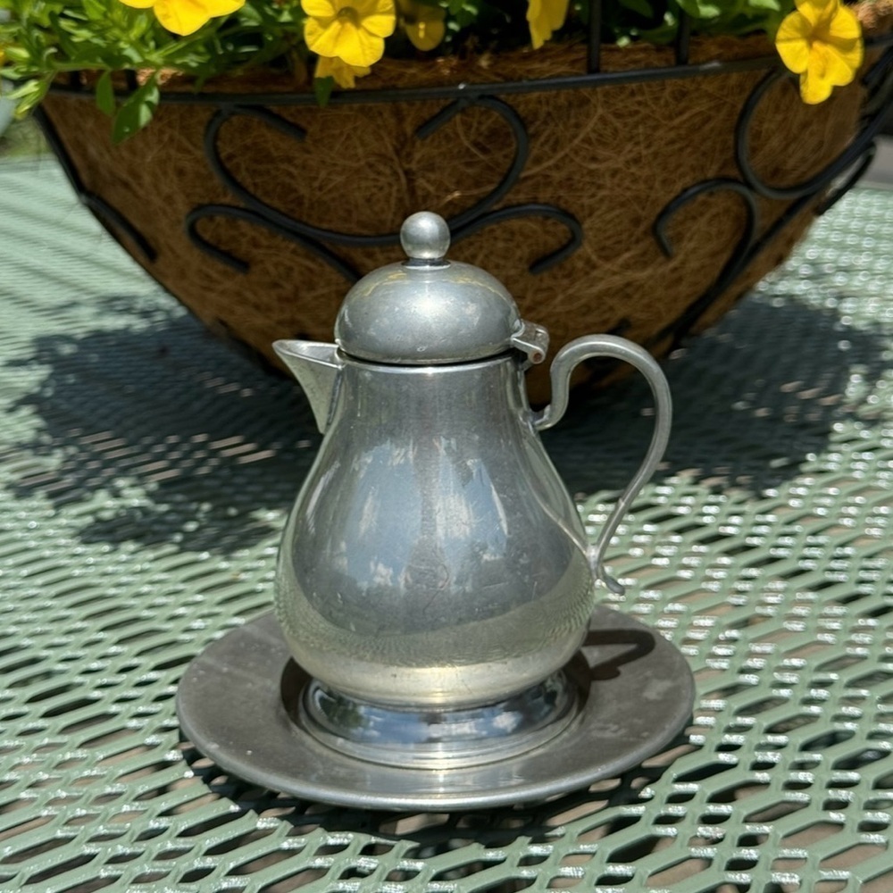Kings Quality Pewter by Trinac~Vintage~Syrup Pitcher & Saucer~Very Nice~G2MC